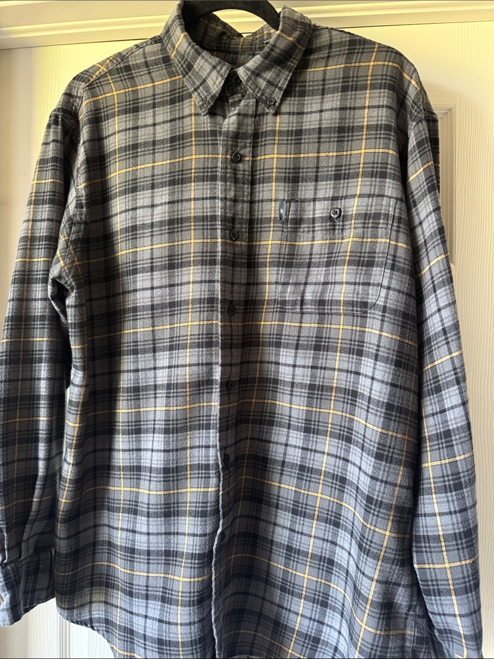 Gray & Yellow Plaid Men's Button-Up Shirt
